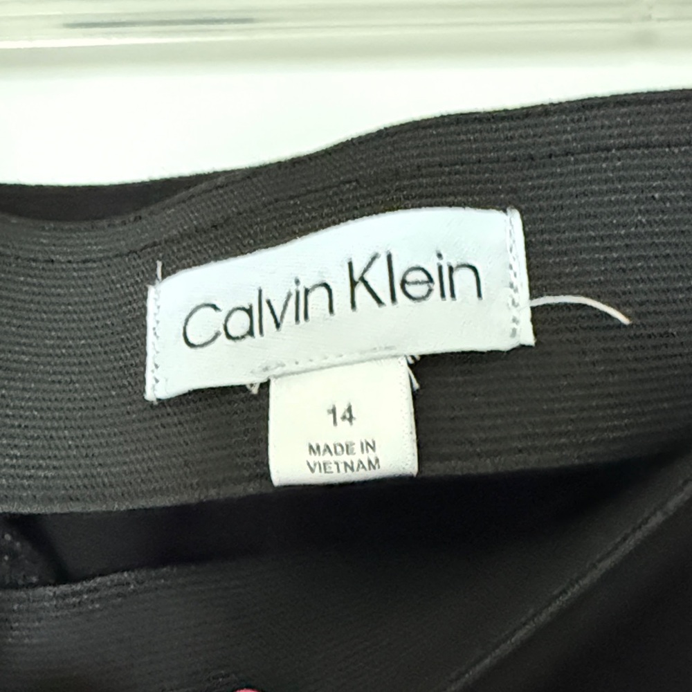 Women's Black Pants - Picture 3 of 8